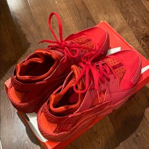 Women’s Nike Red Hurache Runners